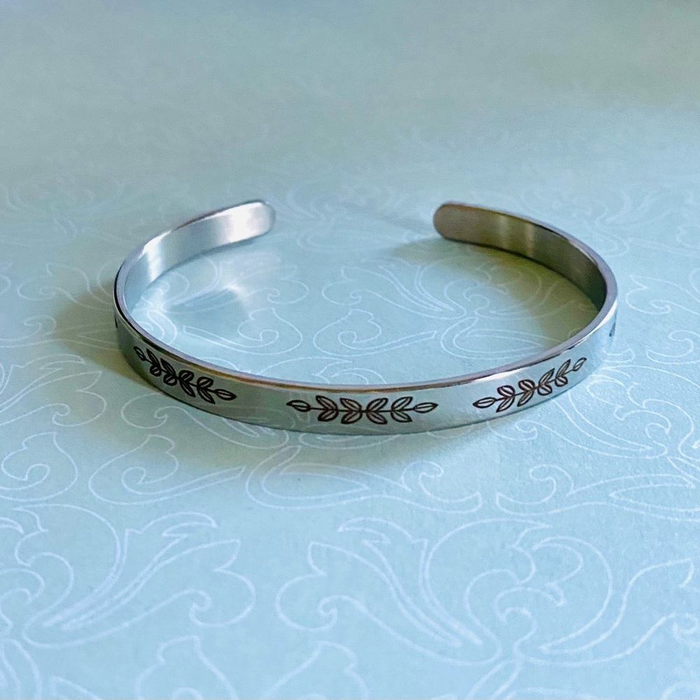 Silver Bracelet w Hidden message “I am a f*cking warrior” bangle cuff jewelry - Picture 3 of 6